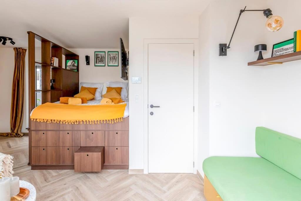 Love Nest - Your Cosy Penthouse Oostende Exteriör bild