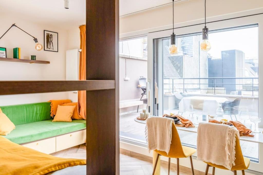 Love Nest - Your Cosy Penthouse Oostende Exteriör bild