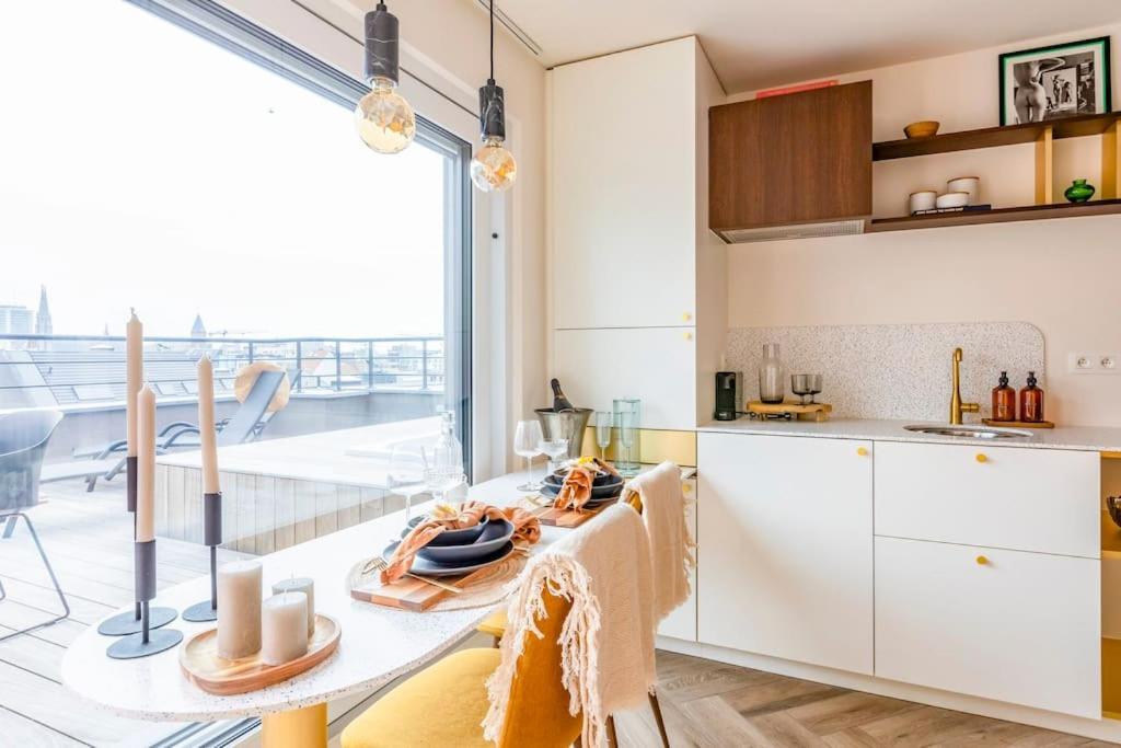 Love Nest - Your Cosy Penthouse Oostende Exteriör bild
