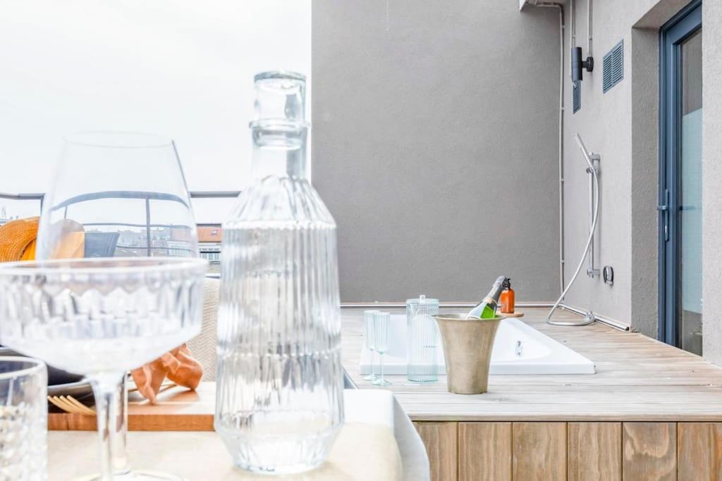 Love Nest - Your Cosy Penthouse Oostende Exteriör bild